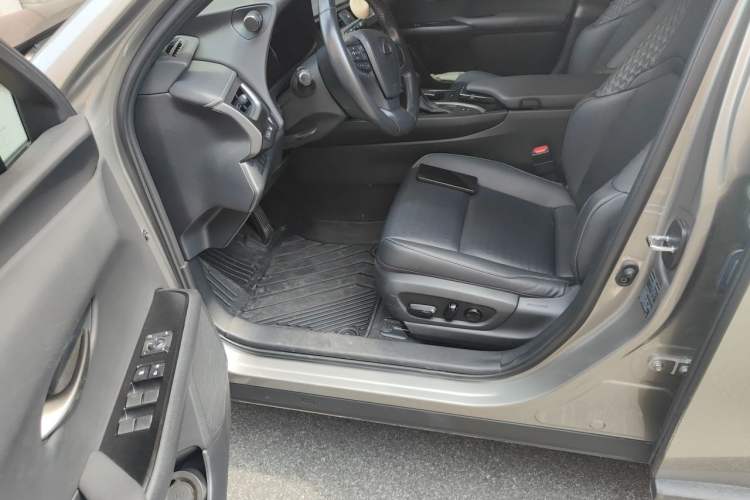 Used Lexus UX 2020 260h Explore-Cool Edition Driver Seat