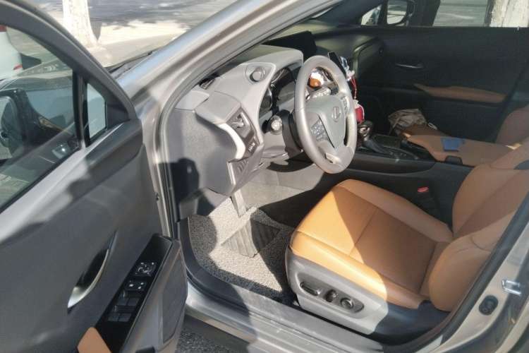 Used Lexus UX 2020 260h Explore & Adventure Edition Driver Seat