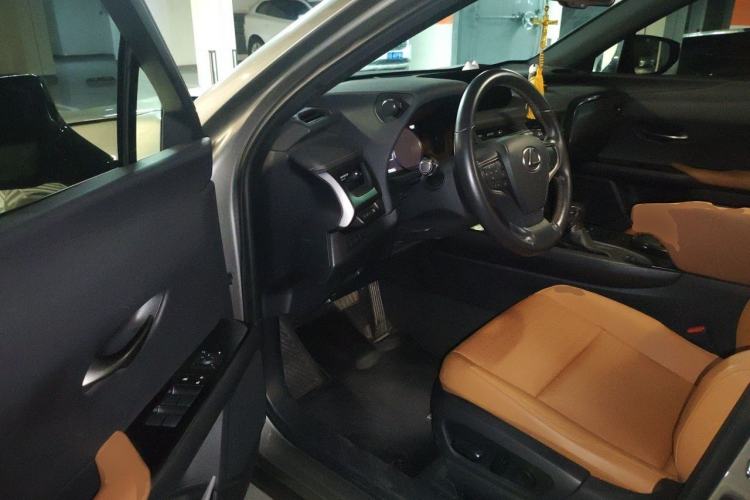Used Lexus UX 2020 260h Explore-Cool Edition Driver Seat