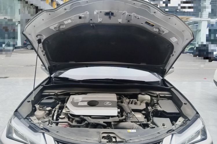 Used Lexus UX 2020 260h Explore & Adventure Edition Engine Bay