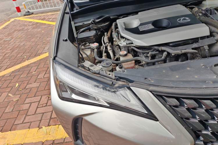 Used Lexus UX 2020 260h Explore-Cool Edition Engine Bay Right