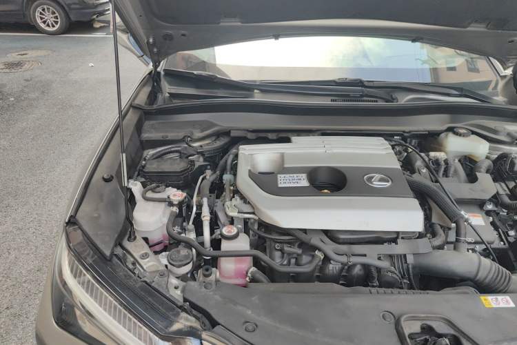 Used Lexus UX 2020 260h Explore-Cool Edition Engine Bay Right