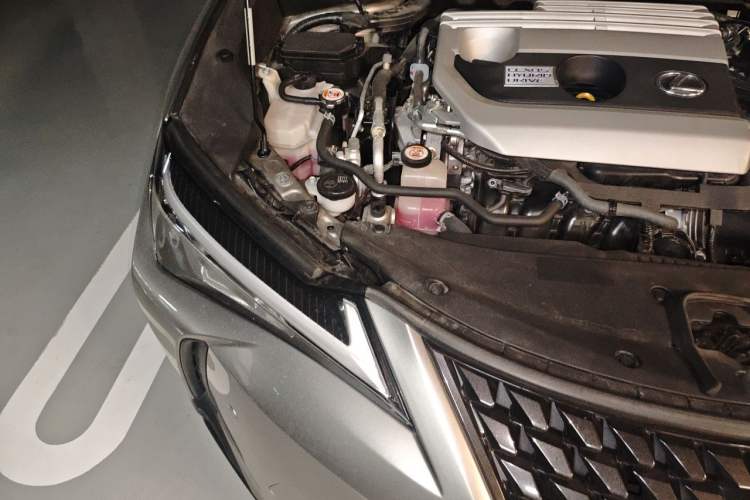 Used Lexus UX 2020 260h Explore-Cool Edition Engine Bay Right