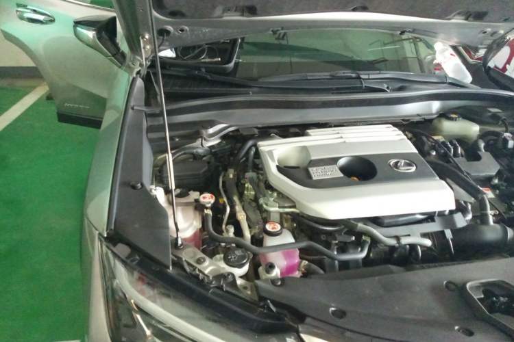 Used Lexus UX 2020 260h Explore & Adventure Edition Engine Bay Right
