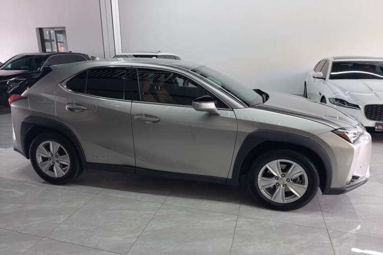 Used Lexus UX 2020 260h Explore & Adventure Edition Exterior 2