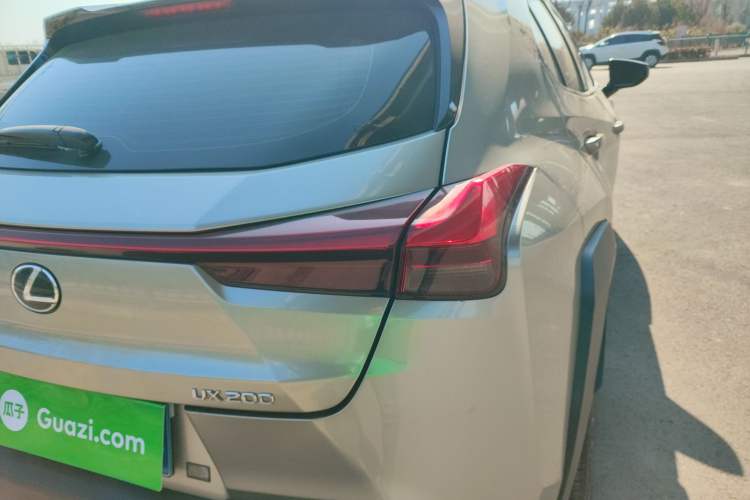Used Lexus UX 2020 200 Special Edition Exterior 3