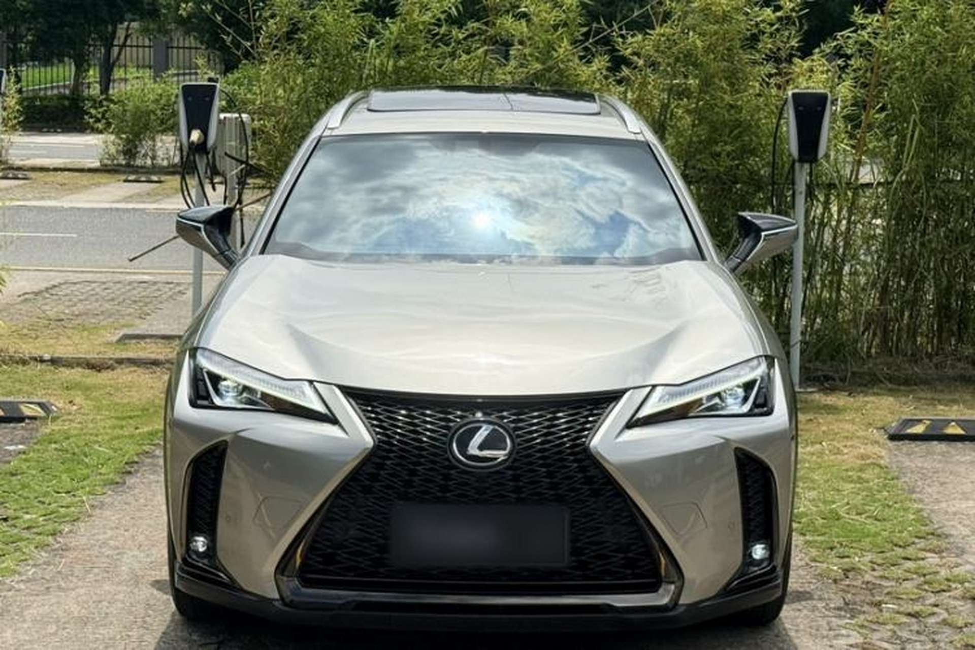 Used Lexus UX 2020 200 F SPORT Version Exterior 3