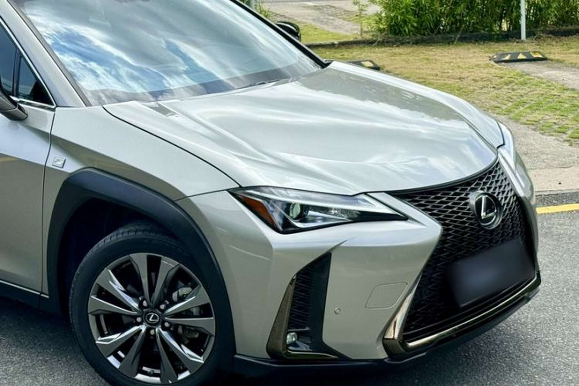 Used Lexus UX 2020 200 F SPORT Version Exterior 4
