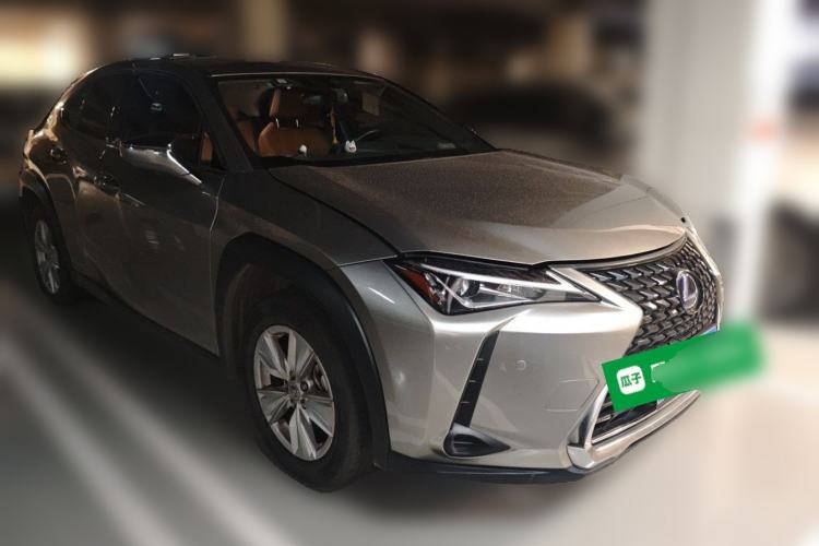 Used Lexus UX 2020 260h Explore-Cool Edition Front Right 45 Deg