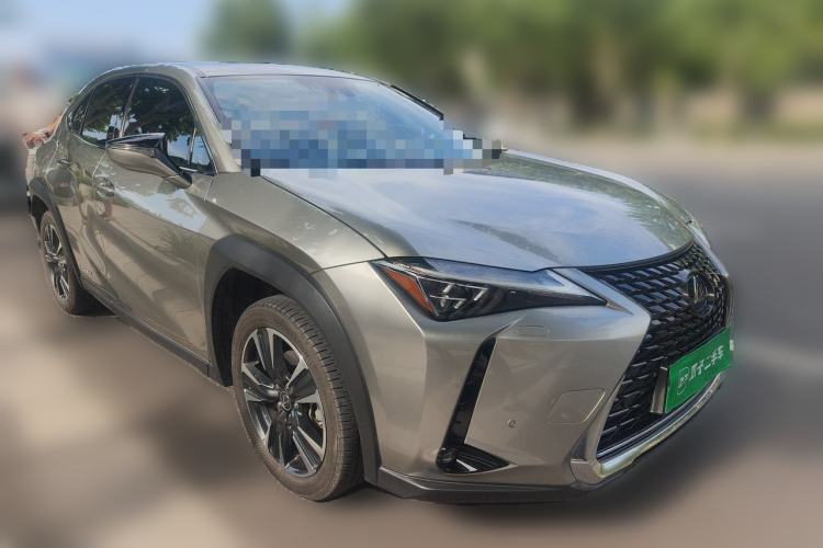 Used Lexus UX 2020 260h Explore & Enjoy Edition Front Right 45 Deg