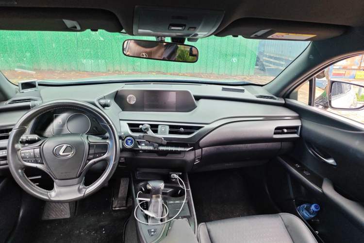 Used Lexus UX 2020 260h Explore-Cool Edition Headliner