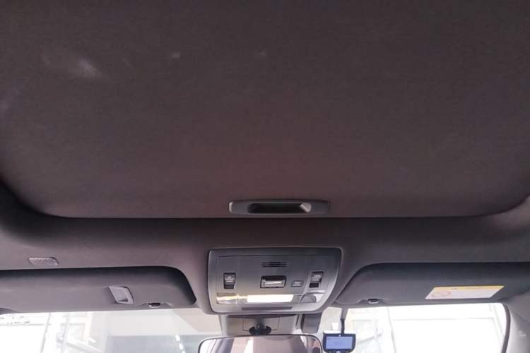 Used Lexus UX 2020 260h Explore & Adventure Edition Headliner