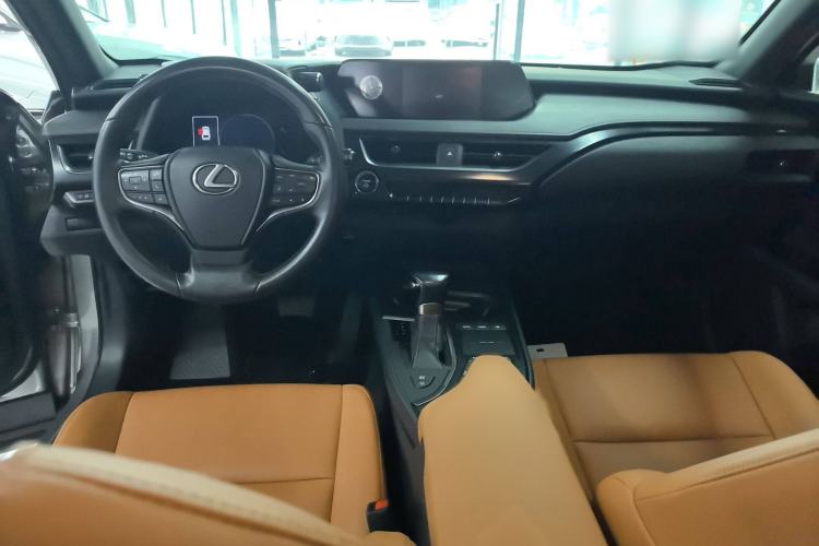 Used Lexus UX 2020 260h Explore & Adventure Edition Interior 3