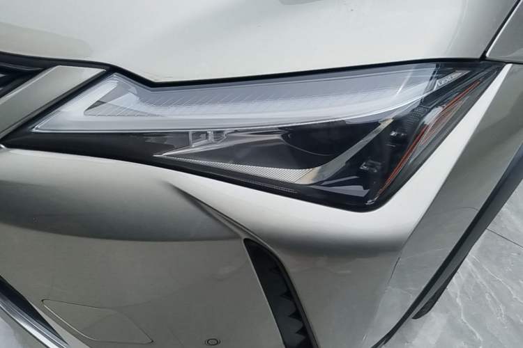 Used Lexus UX 2020 260h Explore & Adventure Edition Left Front Headlight