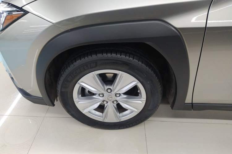 Used Lexus UX 2020 200 Special Edition Left Front Wheel Hub