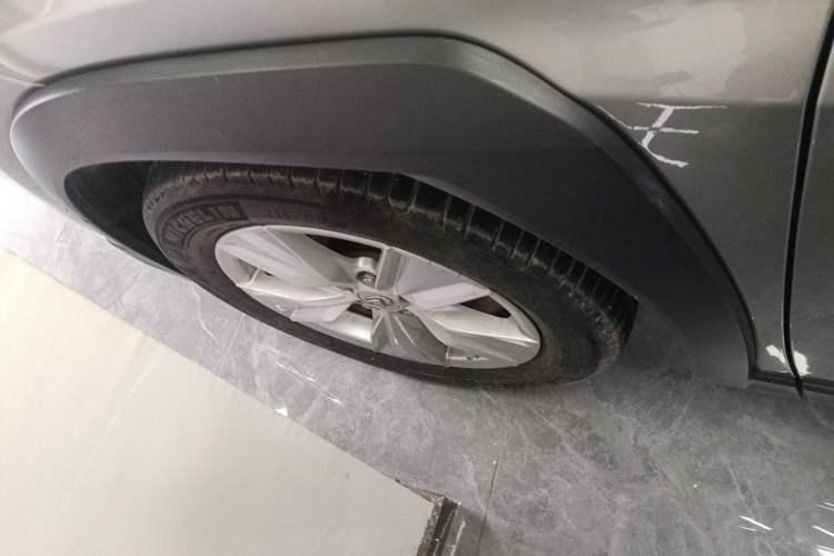 Used Lexus UX 2020 200 Special Edition Left Front Wheel Hub