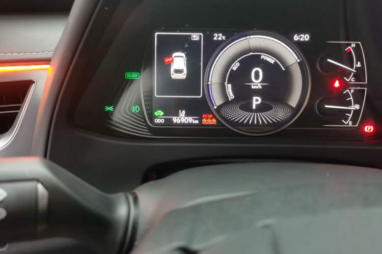 Used Lexus UX 2020 260h Explore & Adventure Edition Odometer Close Up