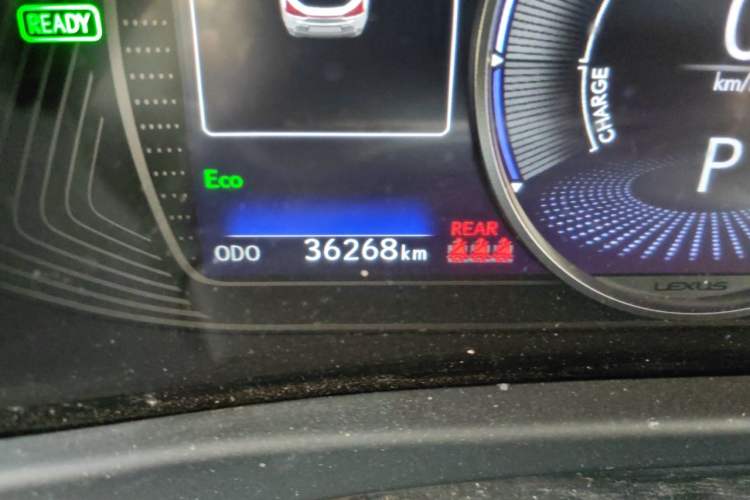 Used Lexus UX 2020 260h Explore-Cool Edition Odometer Close Up