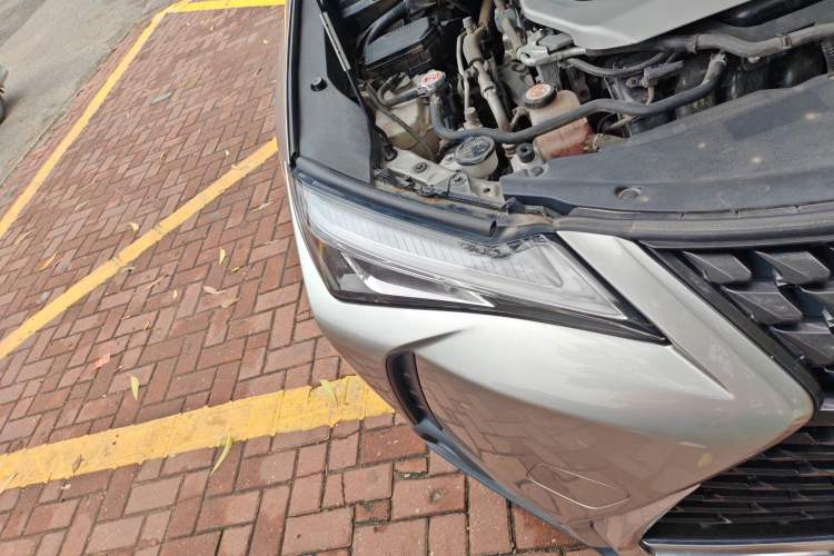 Used Lexus UX 2020 260h Explore-Cool Edition Right Front Headlight