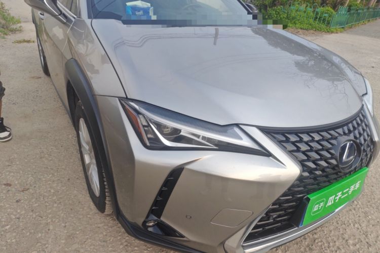 Used Lexus UX 2020 260h Explore & Adventure Edition Right Front Headlight