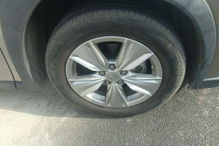Used Lexus UX 2020 200 Special Edition Right Front Wheel Hub