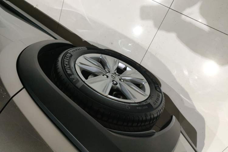 Used Lexus UX 2020 200 Special Edition Right Rear Wheel Hub