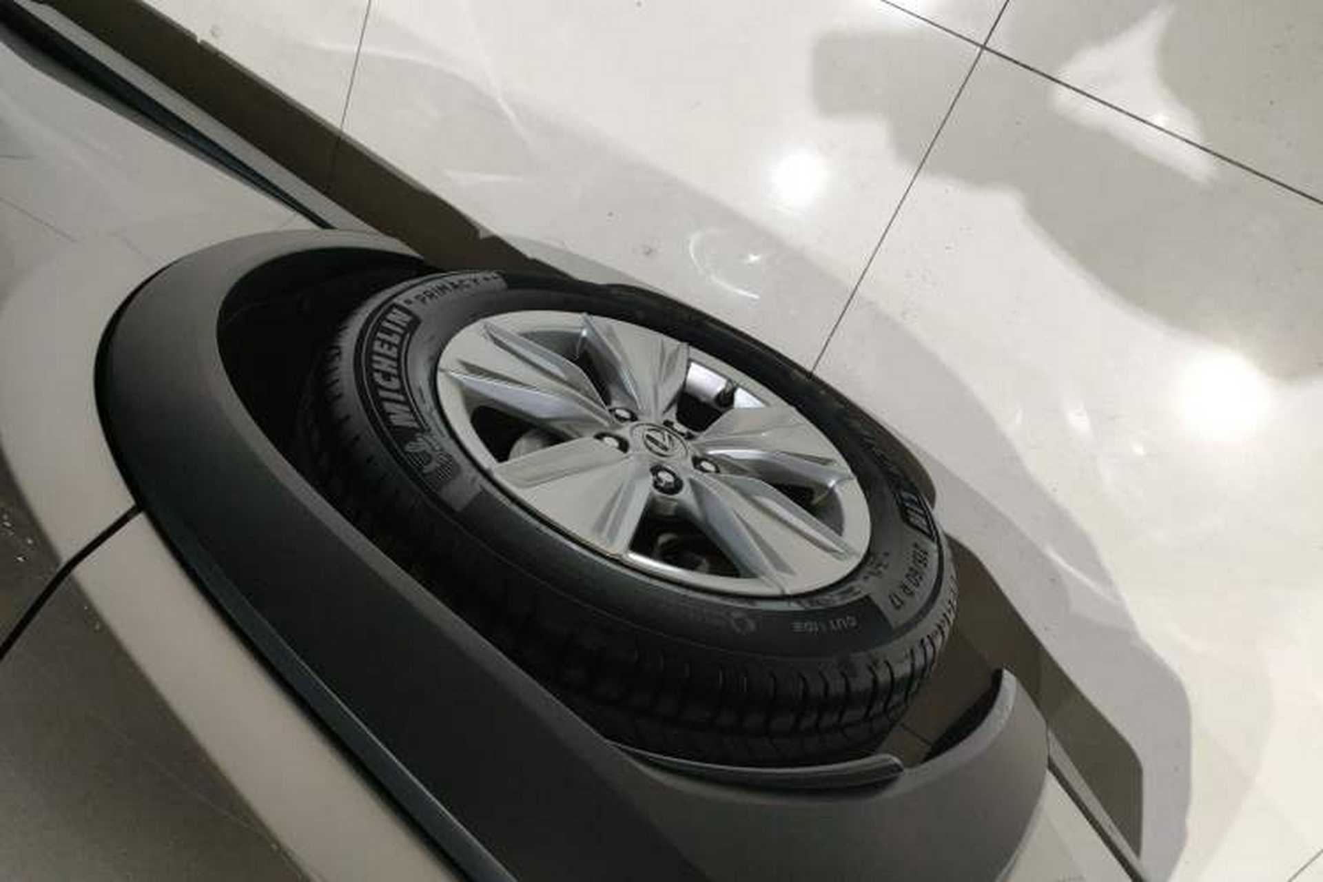 Used Lexus UX 2020 200 Special Edition Right Rear Wheel Hub