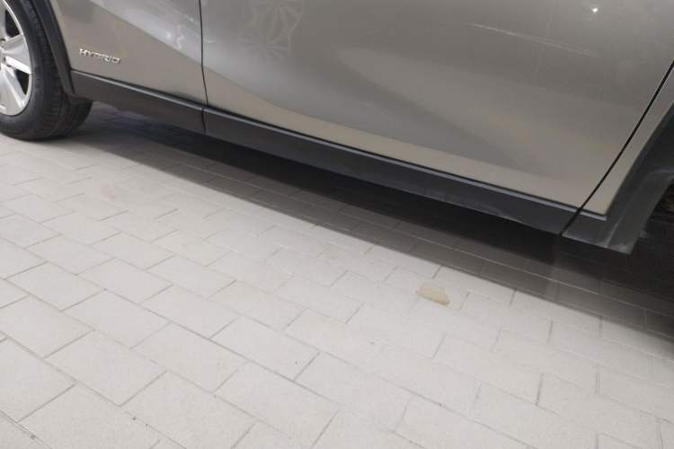 Used Lexus UX 2020 260h Explore & Adventure Edition Right Side Sill
