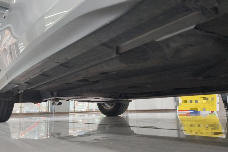 Used Lexus UX 2020 260h Explore-Cool Edition Right Side Sill