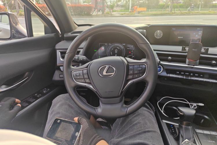 Used Lexus UX 2020 260h Explore & Adventure Edition Steering Wheel