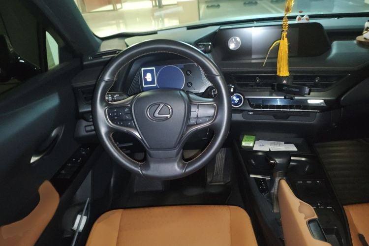 Used Lexus UX 2020 260h Explore-Cool Edition Steering Wheel