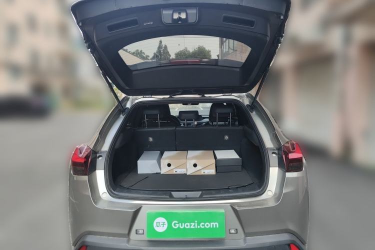 Used Lexus UX 2020 260h Explore-Cool Edition Trunk