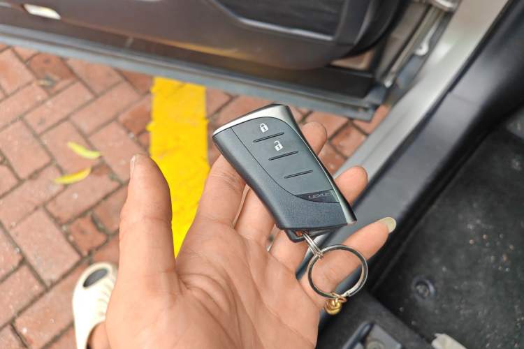 Used Lexus UX 2020 260h Explore-Cool Edition Vehicle Key