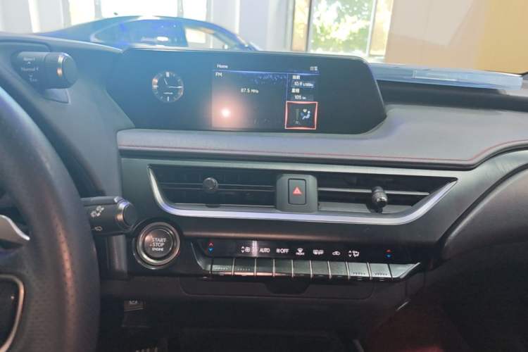 Used Lexus UX 2020 Revised Version 200 F SPORT Edition Audio And AC Panel