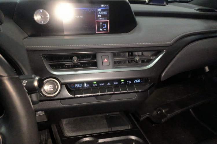 Used Lexus UX 2020 200 Special Edition Audio And AC Panel