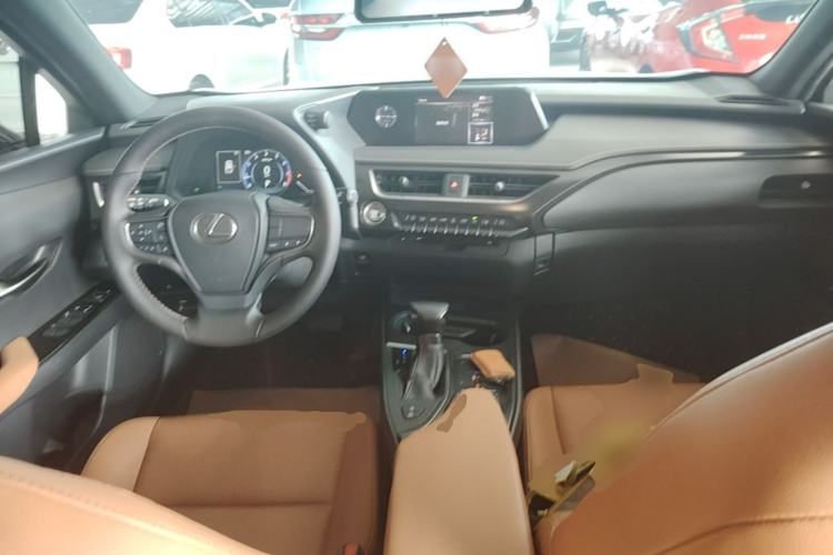 Used Lexus UX 2020 200 Special Edition Center Console