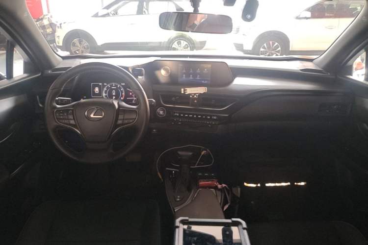 Used Lexus UX 2020 200 Special Edition Center Console