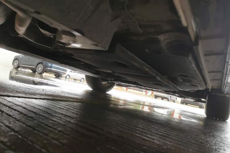 Used Lexus UX 2020 260h Explore-Cool Edition Chassis Rear Right