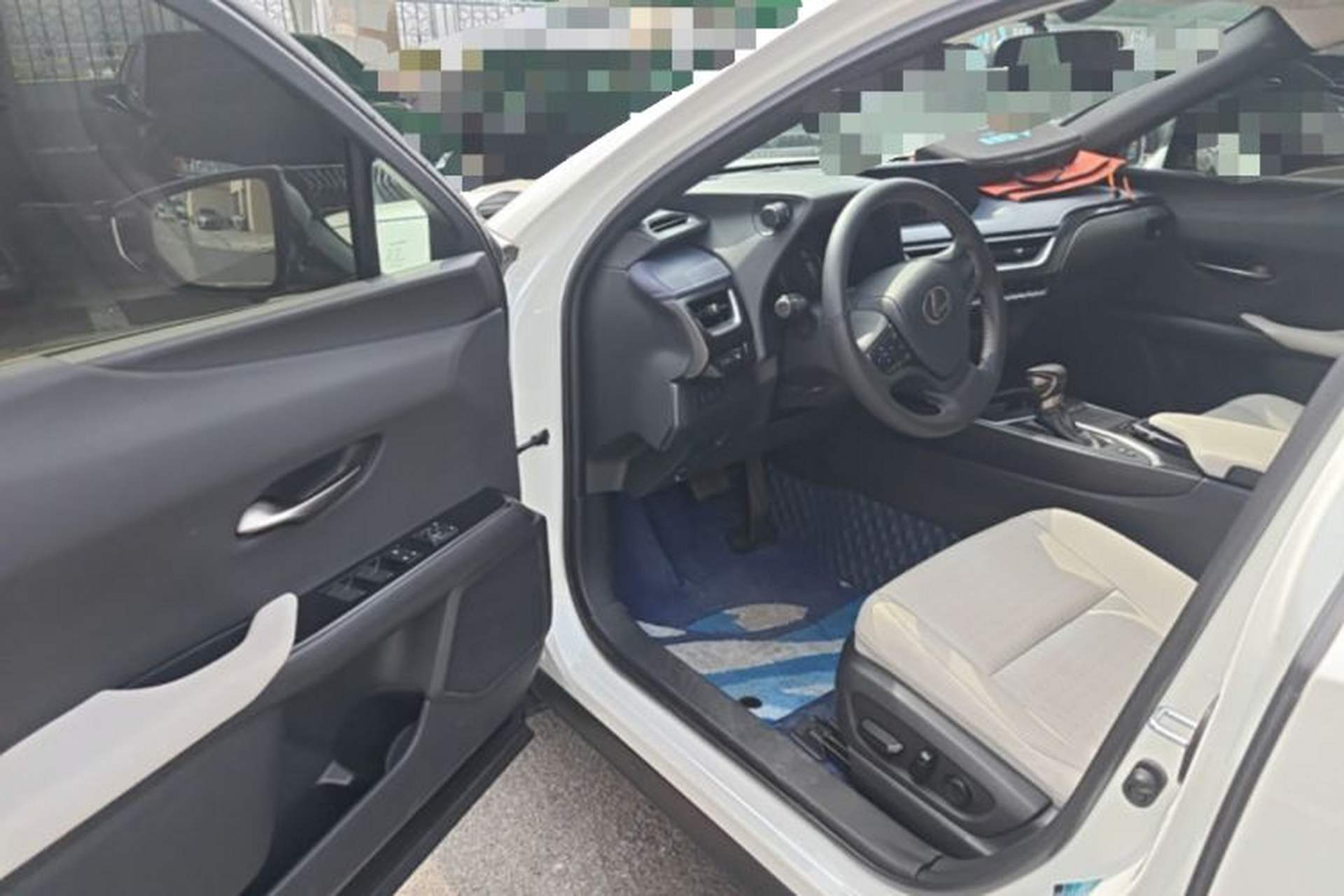 Used Lexus UX 2020 260h Explore-Cool Edition Driver Seat