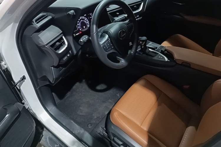 Used Lexus UX 2020 260h Explore-Cool Edition Driver Seat