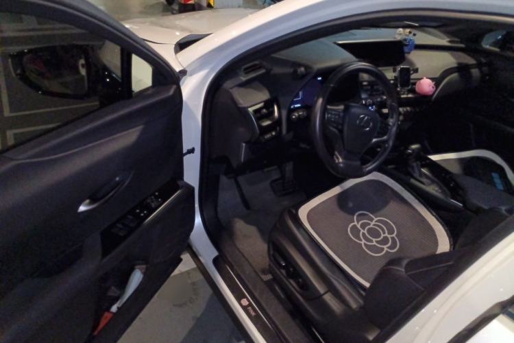 Used Lexus UX 2020 260h Explore & Adventure Edition Driver Seat