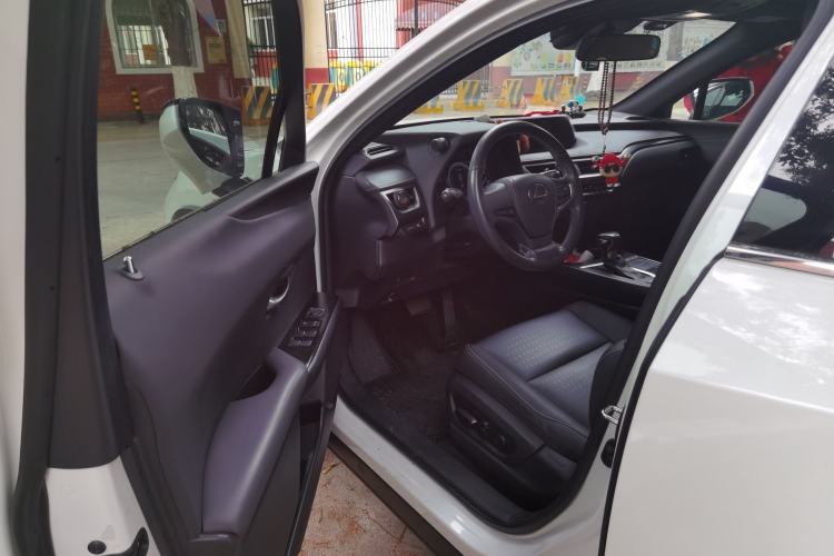 Used Lexus UX 2020 260h Explore & Adventure Edition Driver Seat