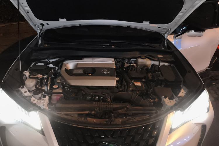 Used Lexus UX 2020 260h Explore & Enjoy Edition Engine Bay