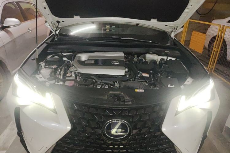 Used Lexus UX 2020 260h Explore & Adventure Edition Engine Bay