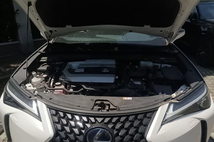 Used Lexus UX 2020 260h Explore & Enjoy Edition Engine Bay