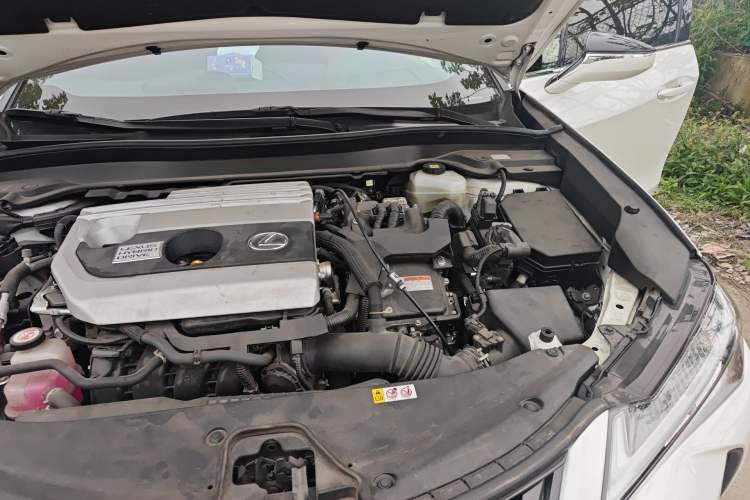 Used Lexus UX 2020 260h Explore-Cool Edition Engine Bay Left