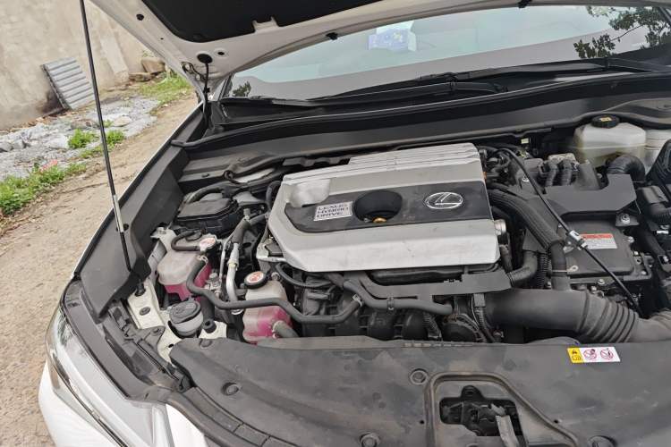 Used Lexus UX 2020 260h Explore-Cool Edition Engine Bay Right