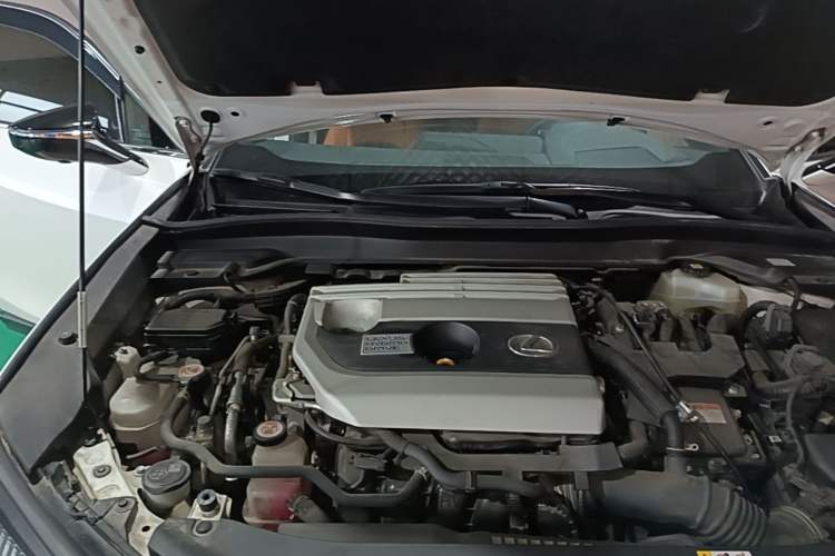 Used Lexus UX 2020 260h Explore-Cool Edition Engine Bay Right
