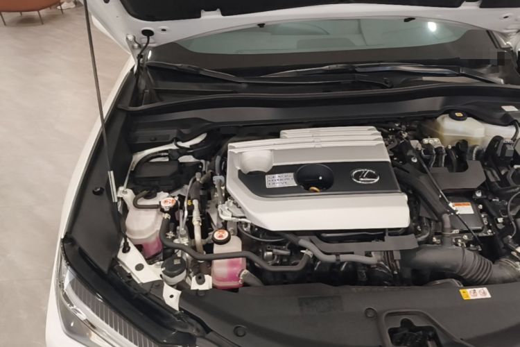Used Lexus UX 2020 260h Explore & Adventure Edition Engine Bay Right