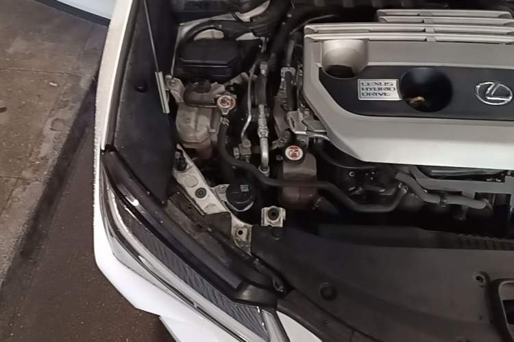 Used Lexus UX 2020 260h Explore & Adventure Edition Engine Bay Right